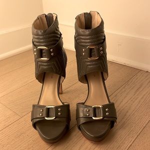 Pour La Victoire "Porsche" Light Grey Heels